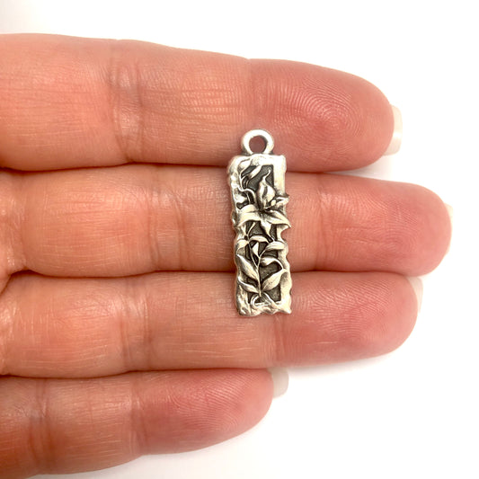 Antique Silver Plated Pendant -44